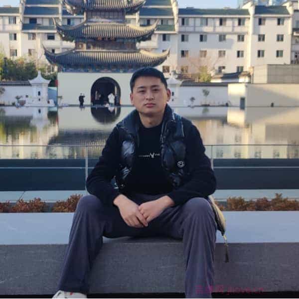 31岁岁湖北单身帅哥 - 玉溪吉缘网
